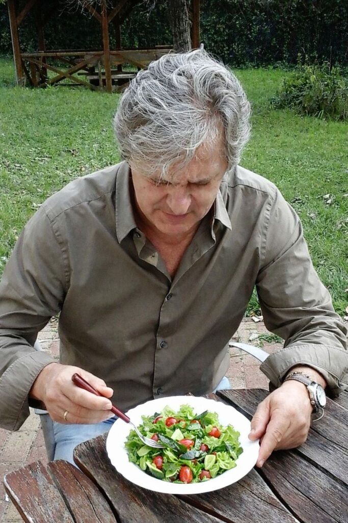 Medvehagyma pestos saláta (Rátóti Zoltán)