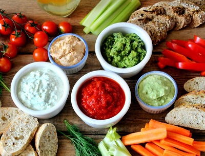 Boldizsár Ildikó mesés-színes mártogatósai