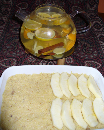 Fiatalító kölestorta gyömbéres teával